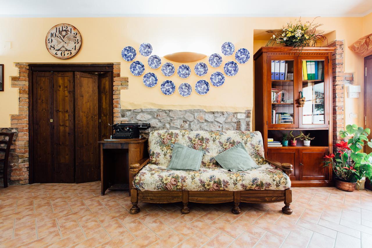 Agriturismo Lillastro Braccagni Eksteriør bilde